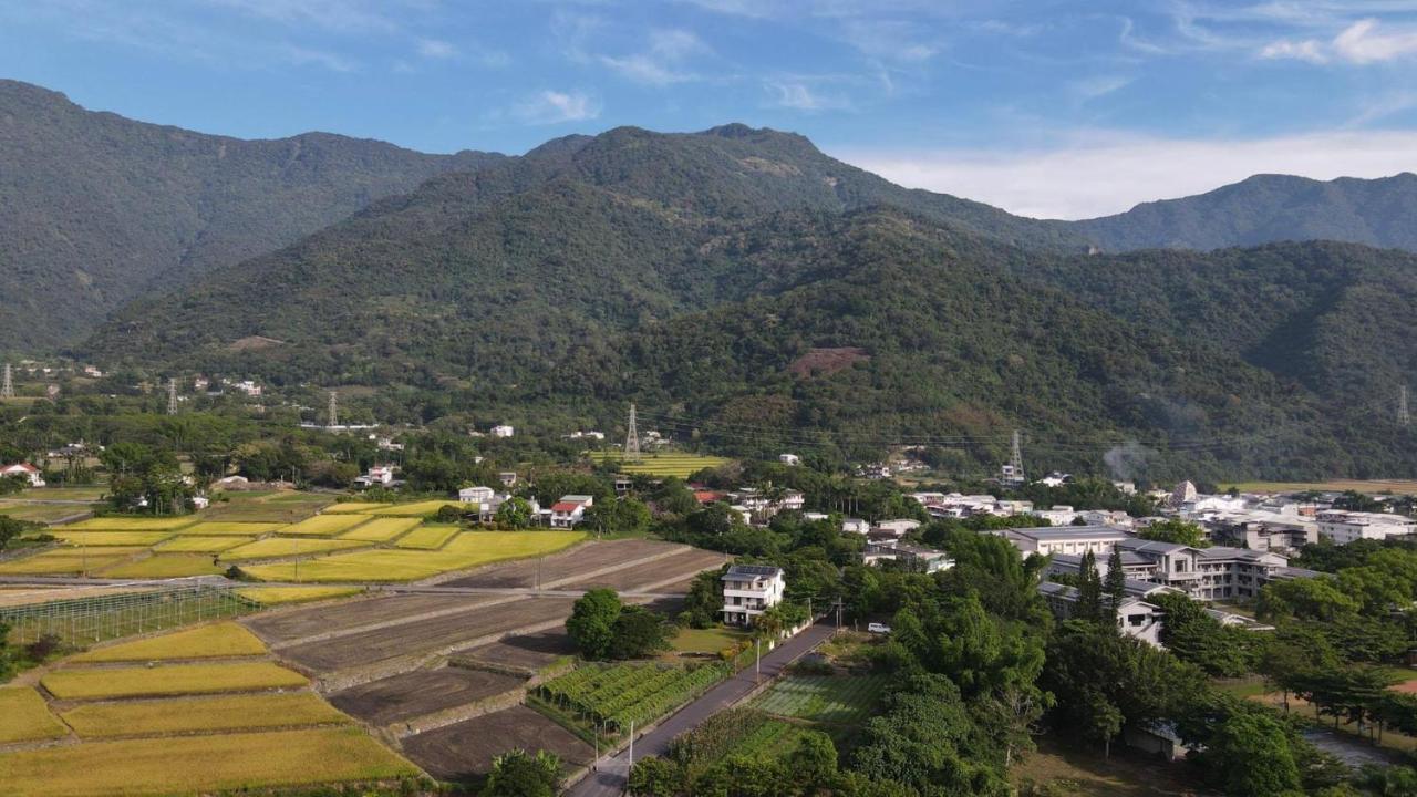 Remindful Homestay Ґуаньшань Екстер'єр фото